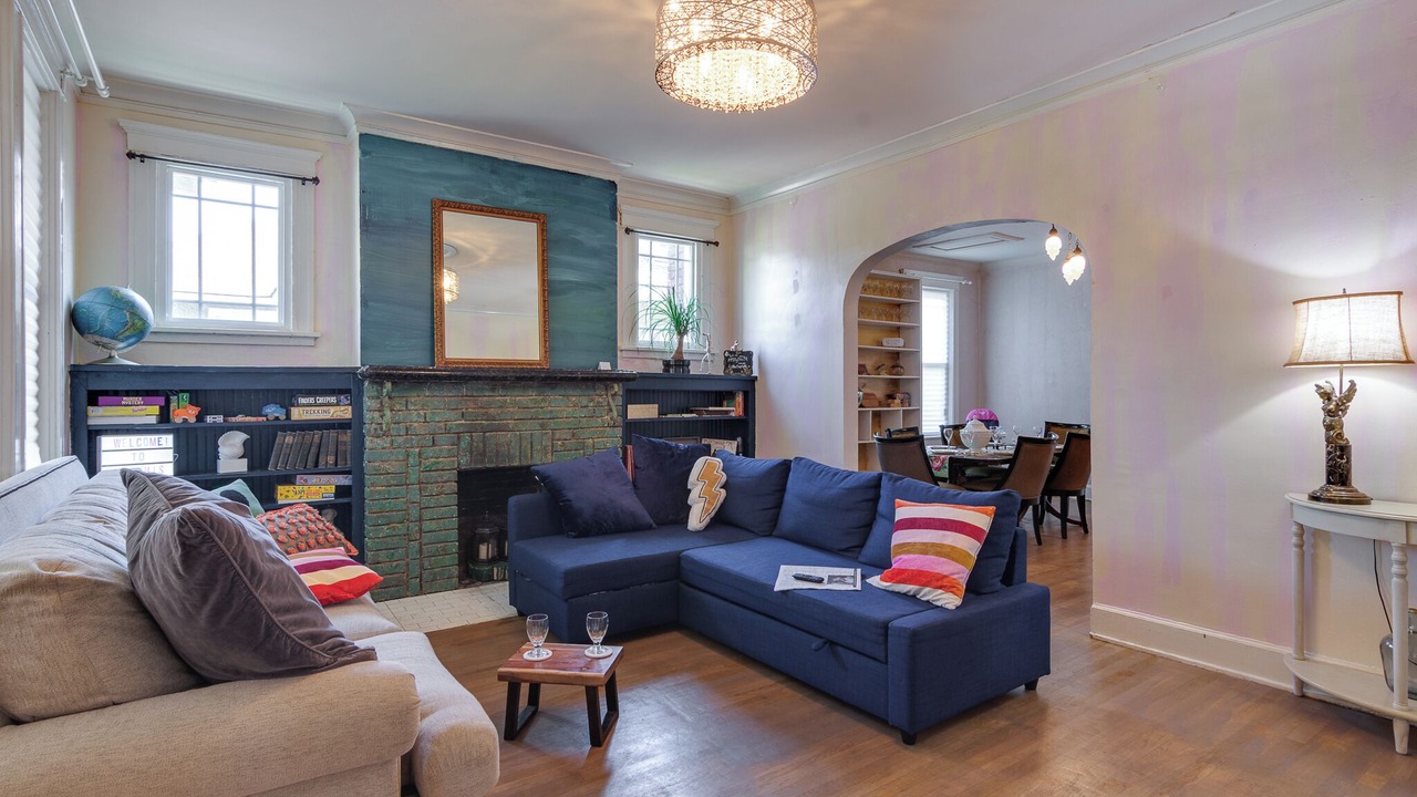 Photo of Livingroom in Evergreen