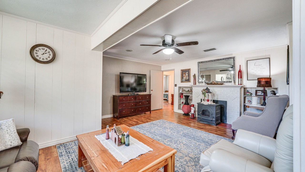 Photo of Livingroom in Lockesburg
