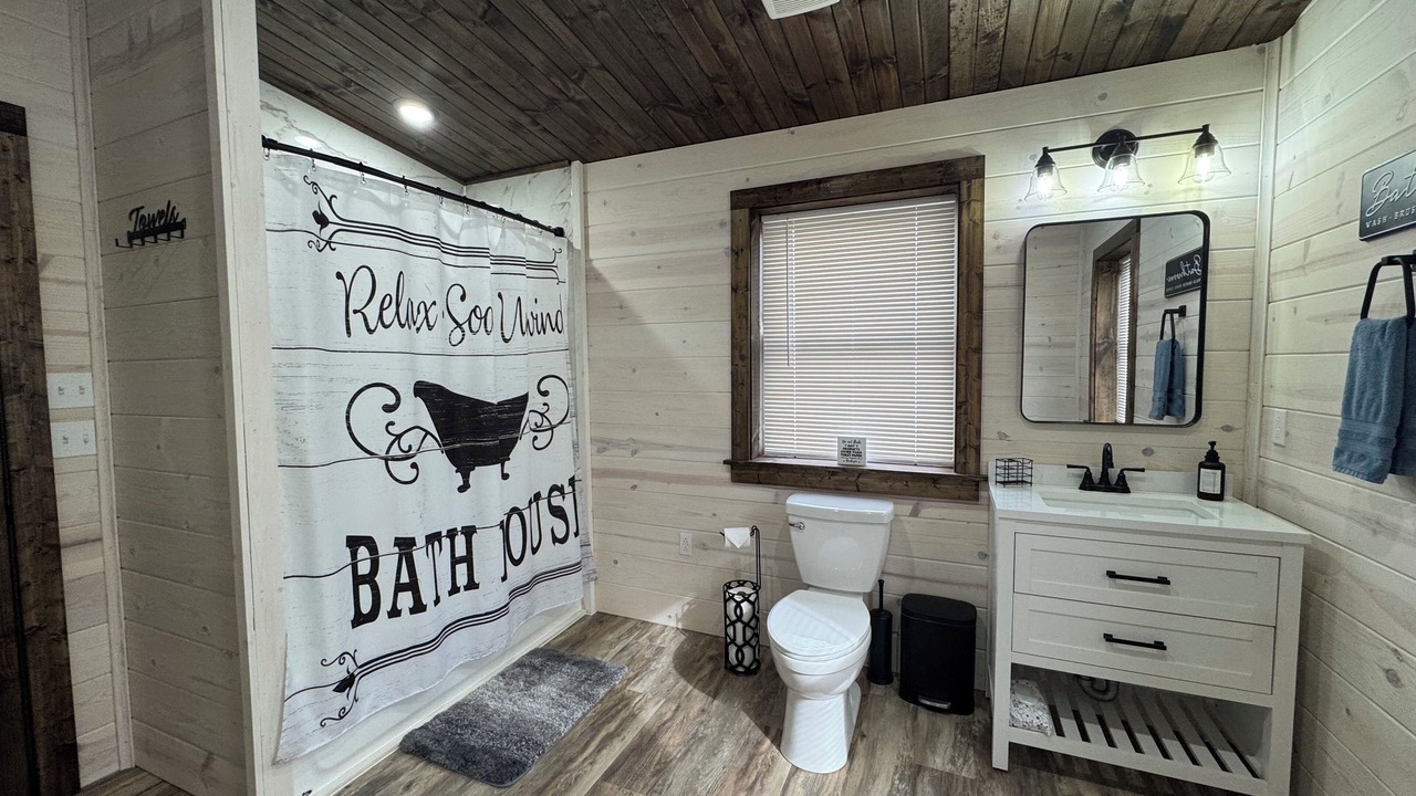Photo of Bathroom in Smithville