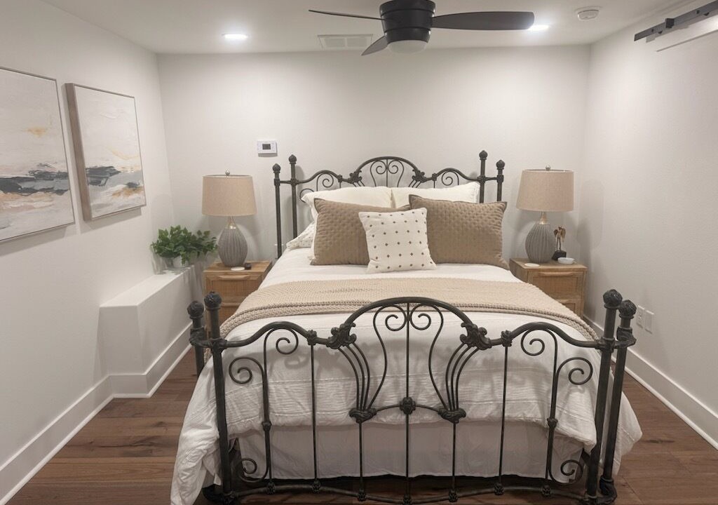 Photo of Bedroom in Lake Hamilton