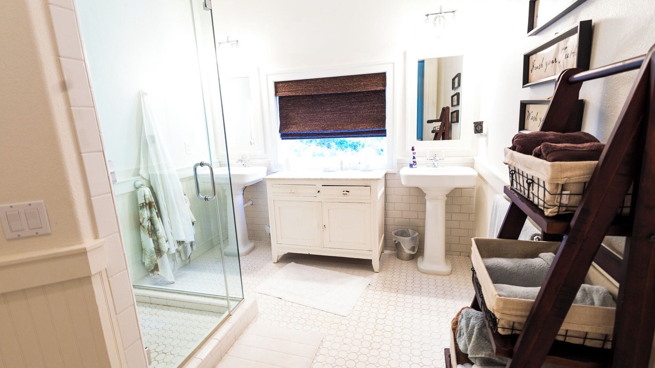 Photo of Bathroom in Park Hill