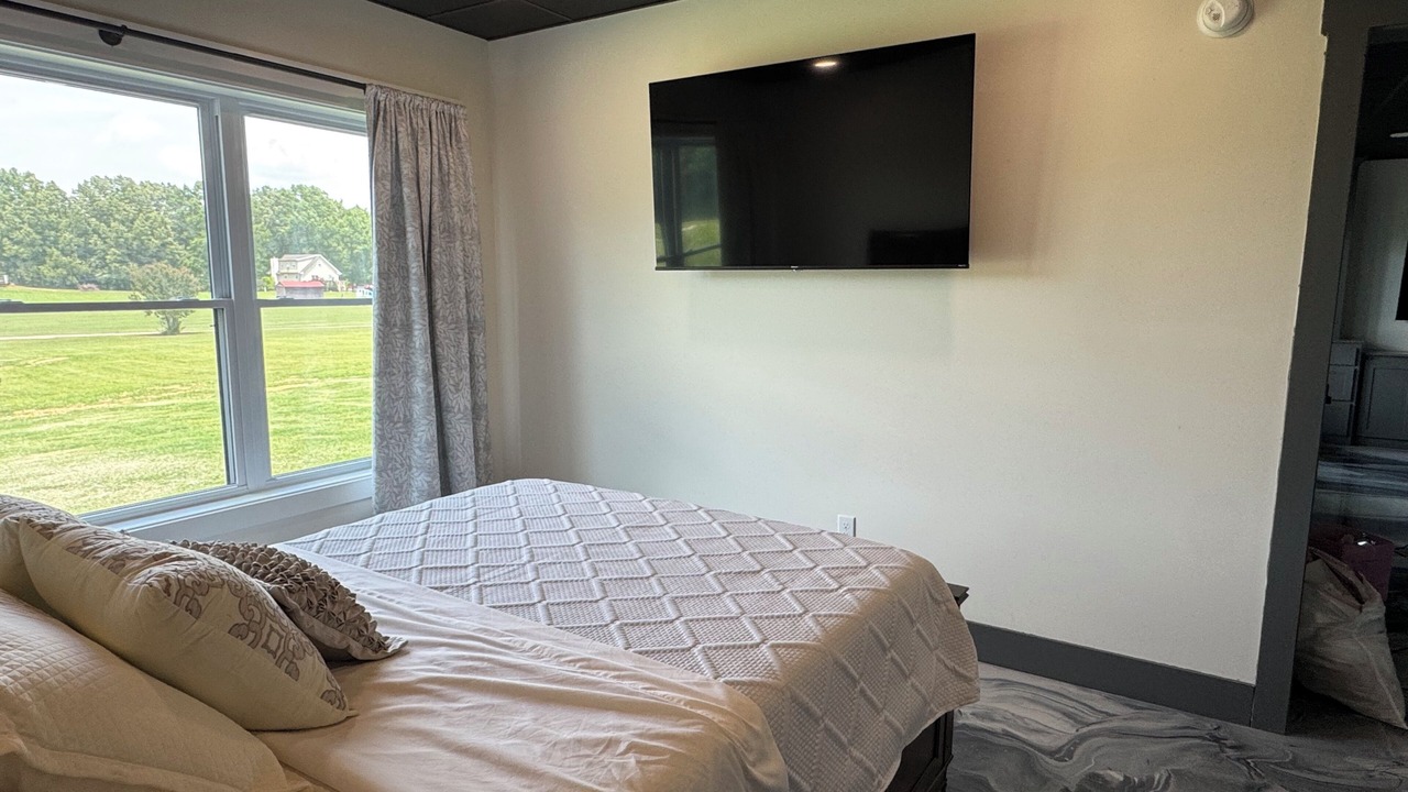 Photo of Bedroom in Decaturville