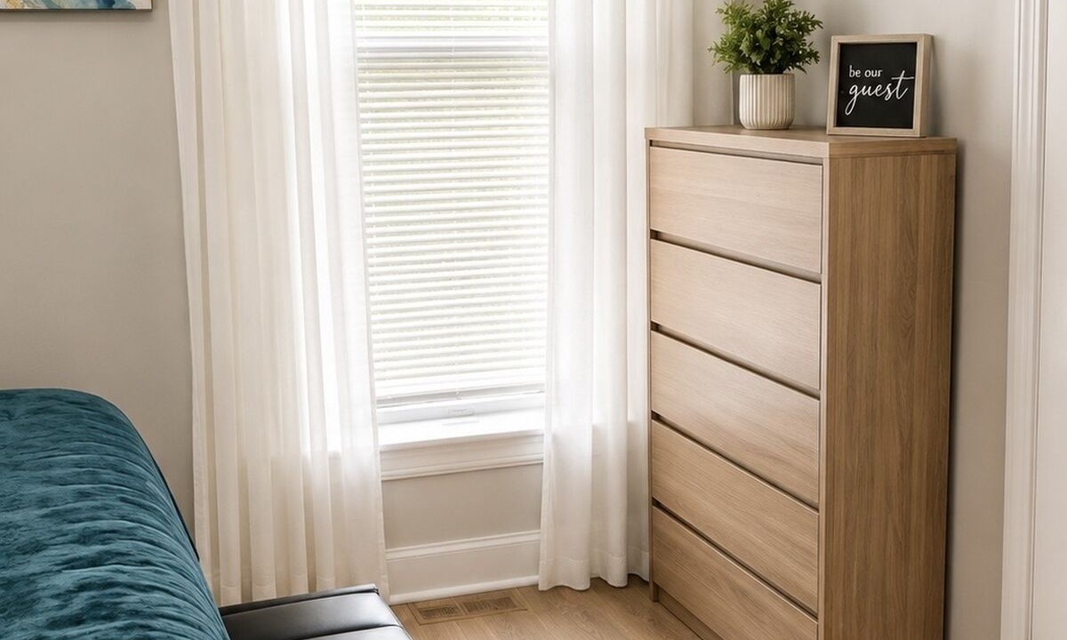 Photo of Bedroom in Northeast Kansas City
