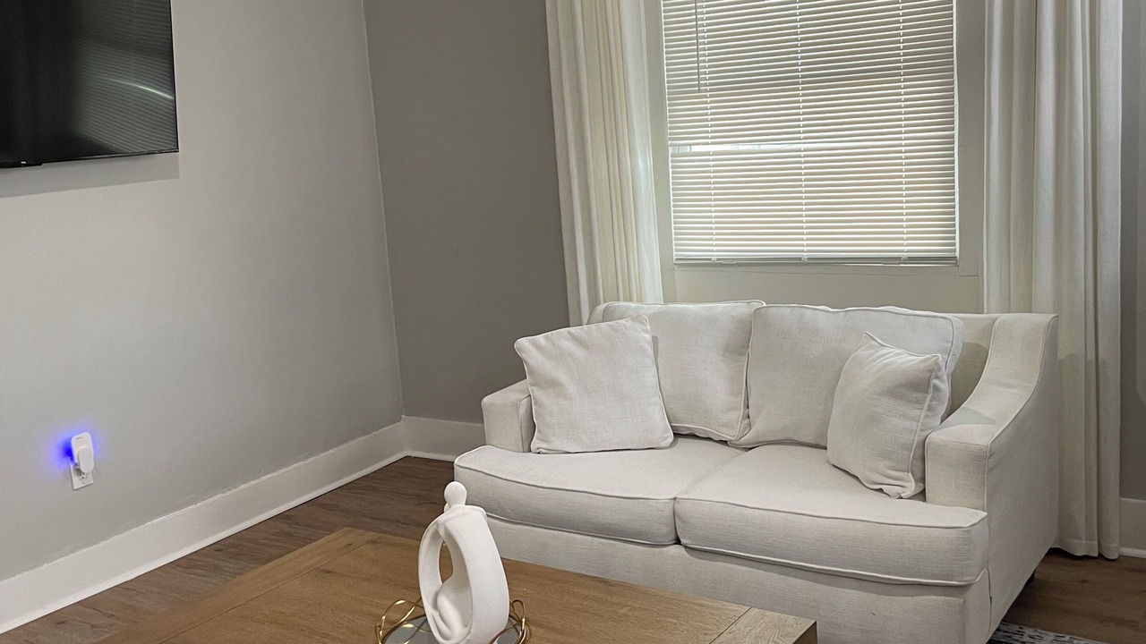 Photo of Livingroom in Northeast Kansas City