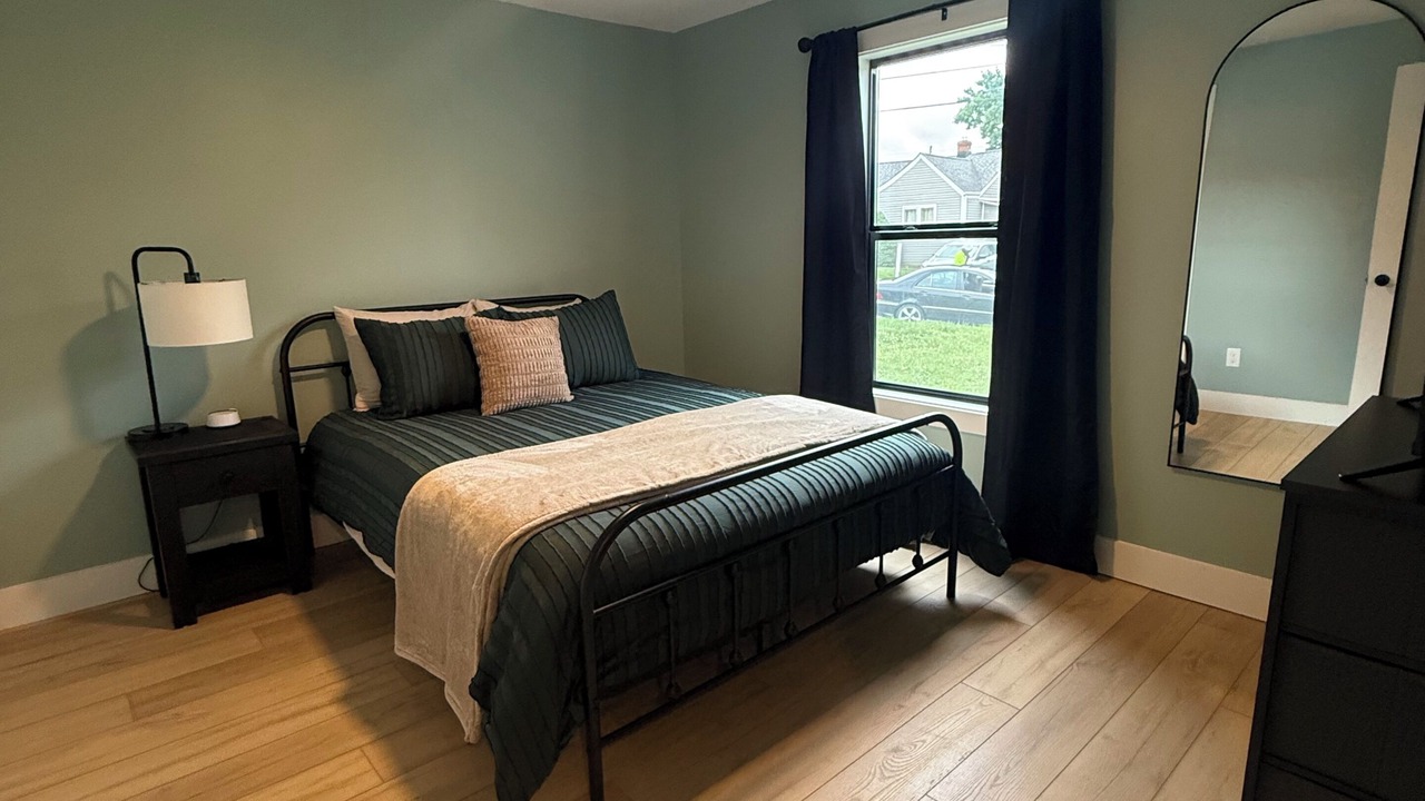 Photo of Bedroom in Crystal City