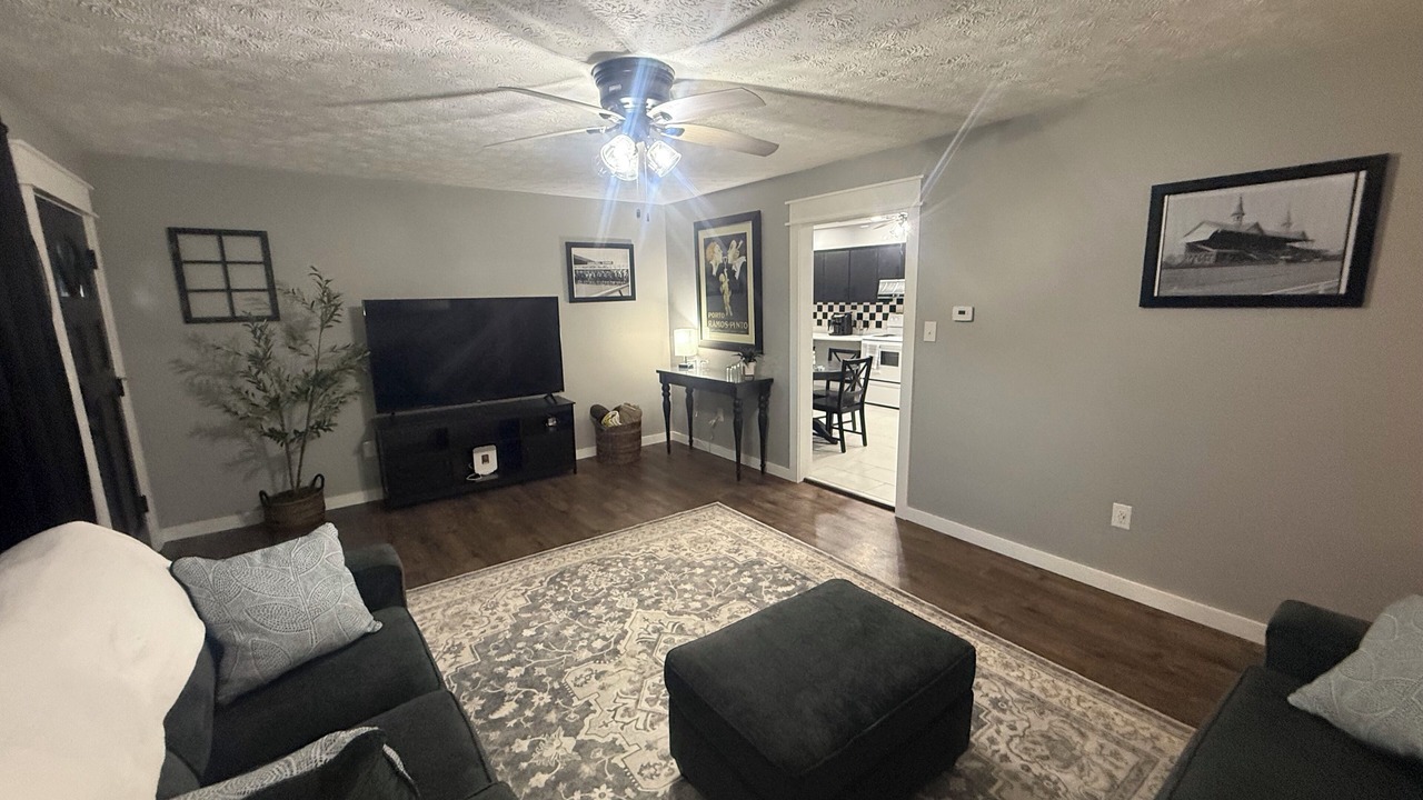 Photo of Livingroom in Cannonsburg