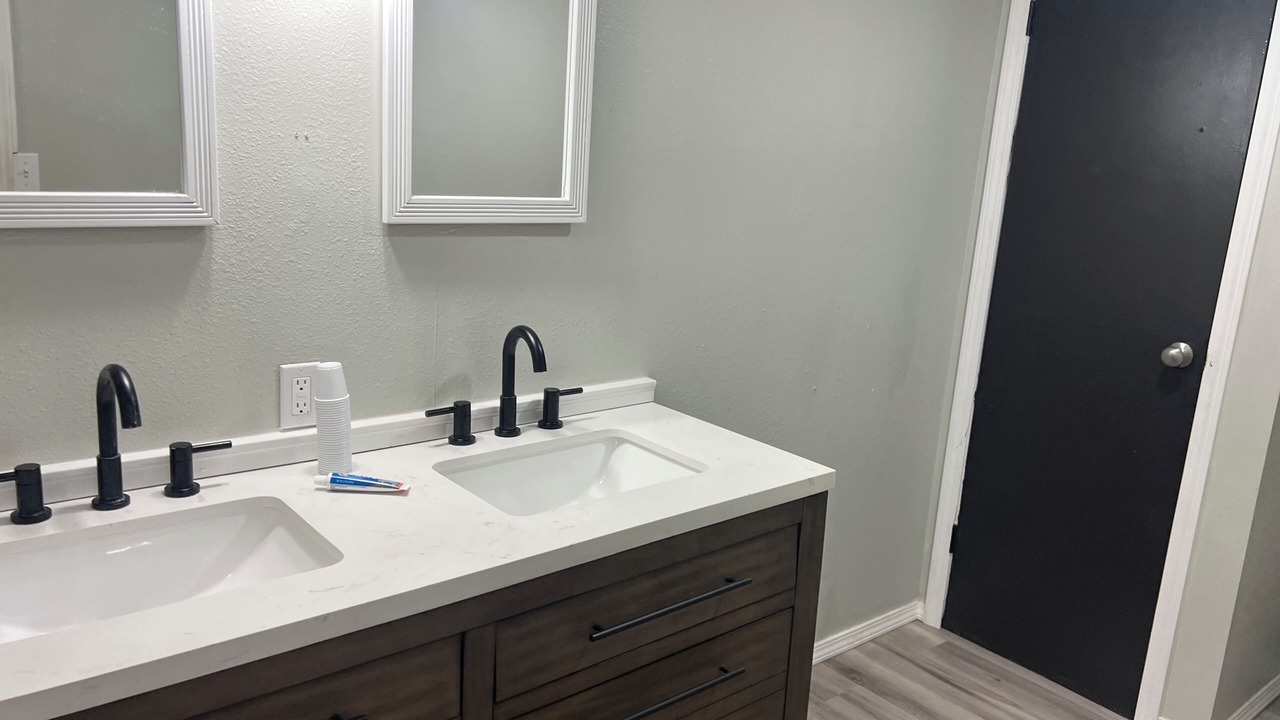 Photo of Bathroom in Evening Shade