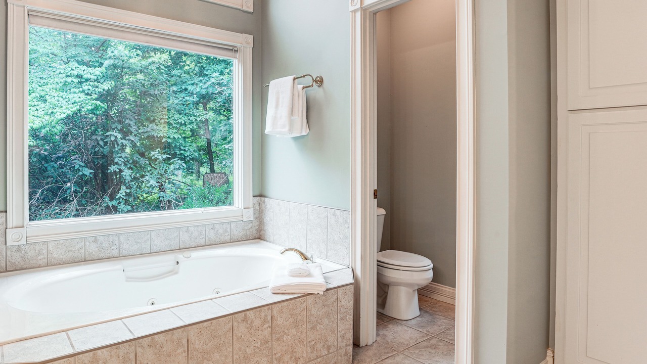 Photo of Bathroom in Buechel
