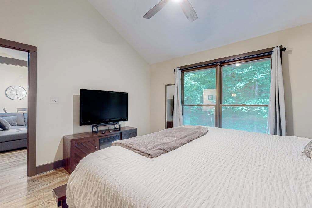 Photo of Bedroom in Young Harris