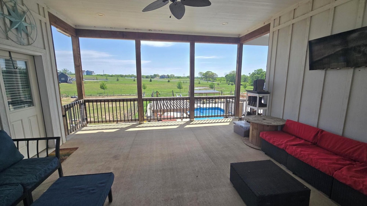Photo of Livingroom in Bonner Springs