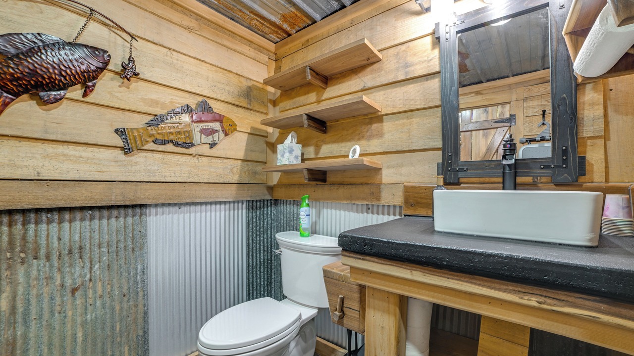 Photo of Bathroom in Benton