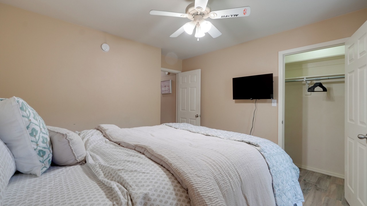 Photo of Bedroom in Russellville