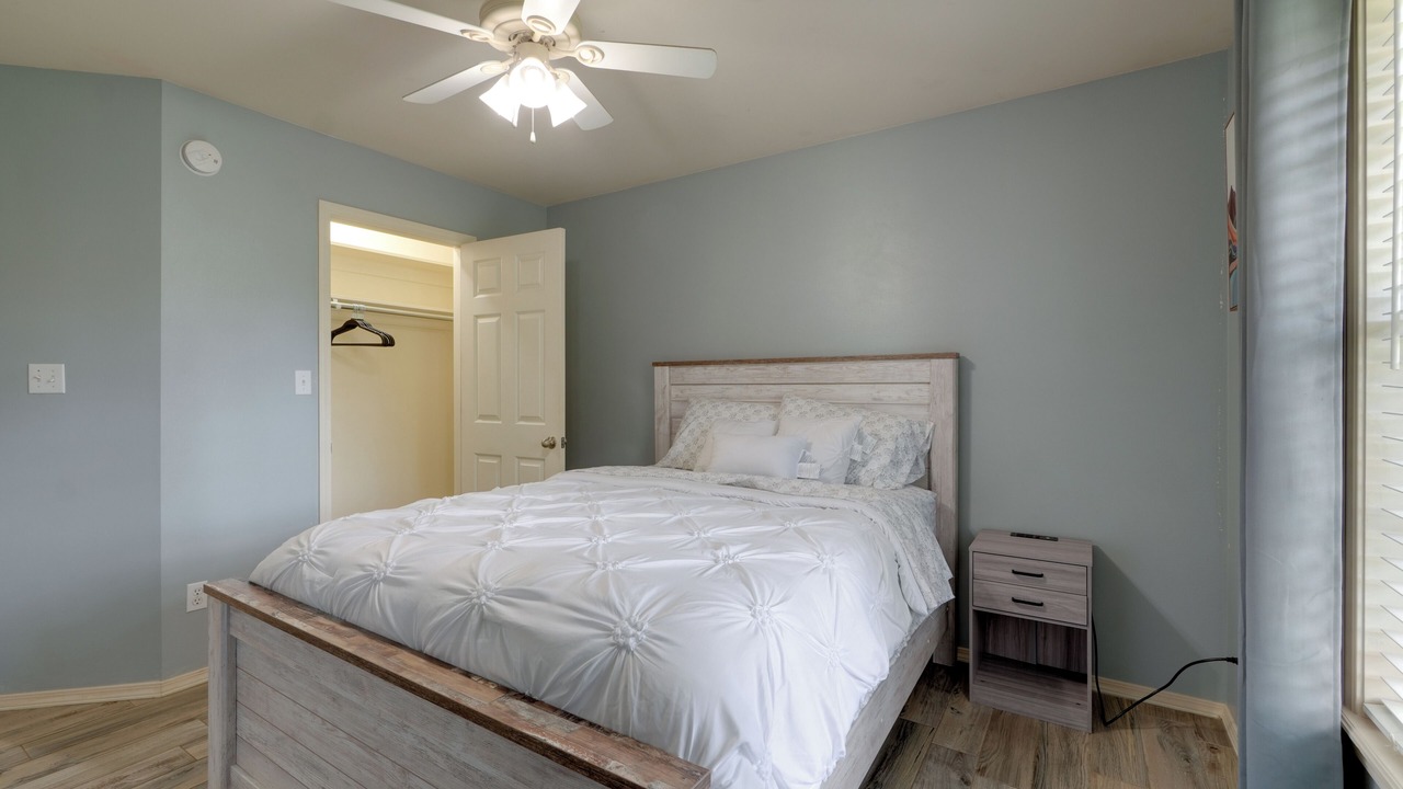 Photo of Bedroom in Russellville