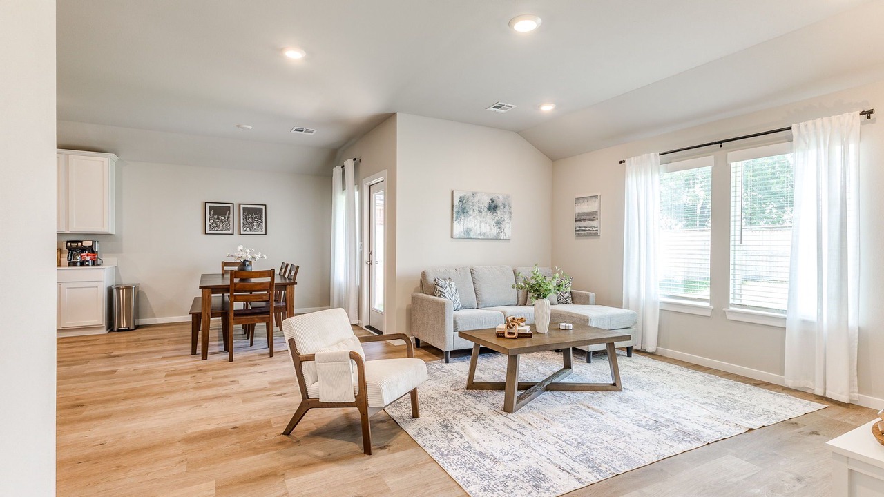 Photo of Livingroom in Bixby