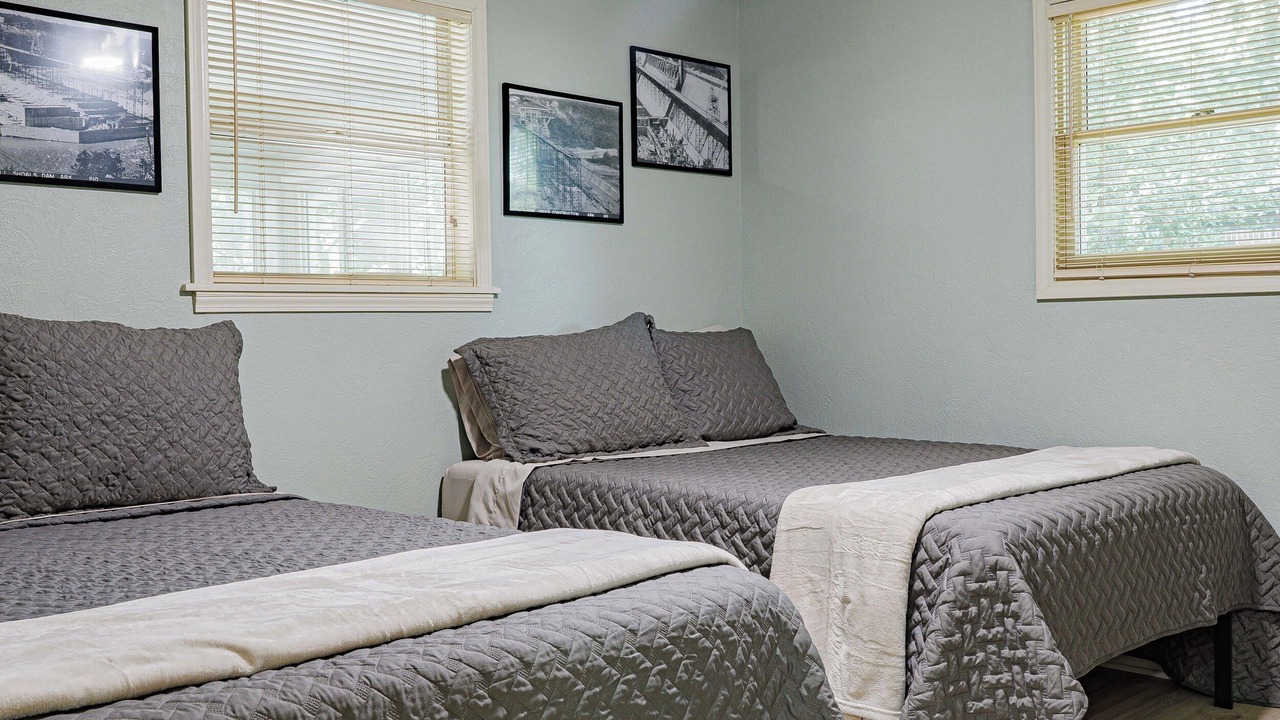 Photo of Bedroom in Lakeview