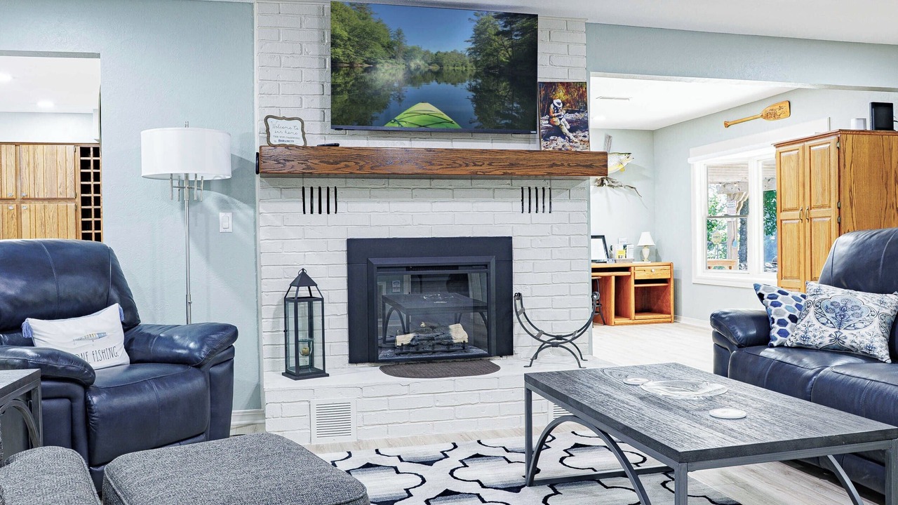 Photo of Livingroom in Lakeview