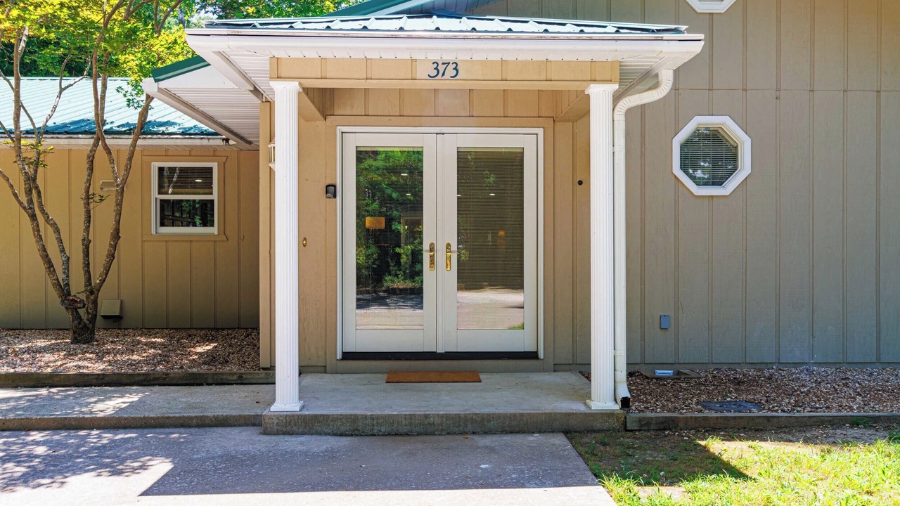 Photo of Outdoor in Lakeview