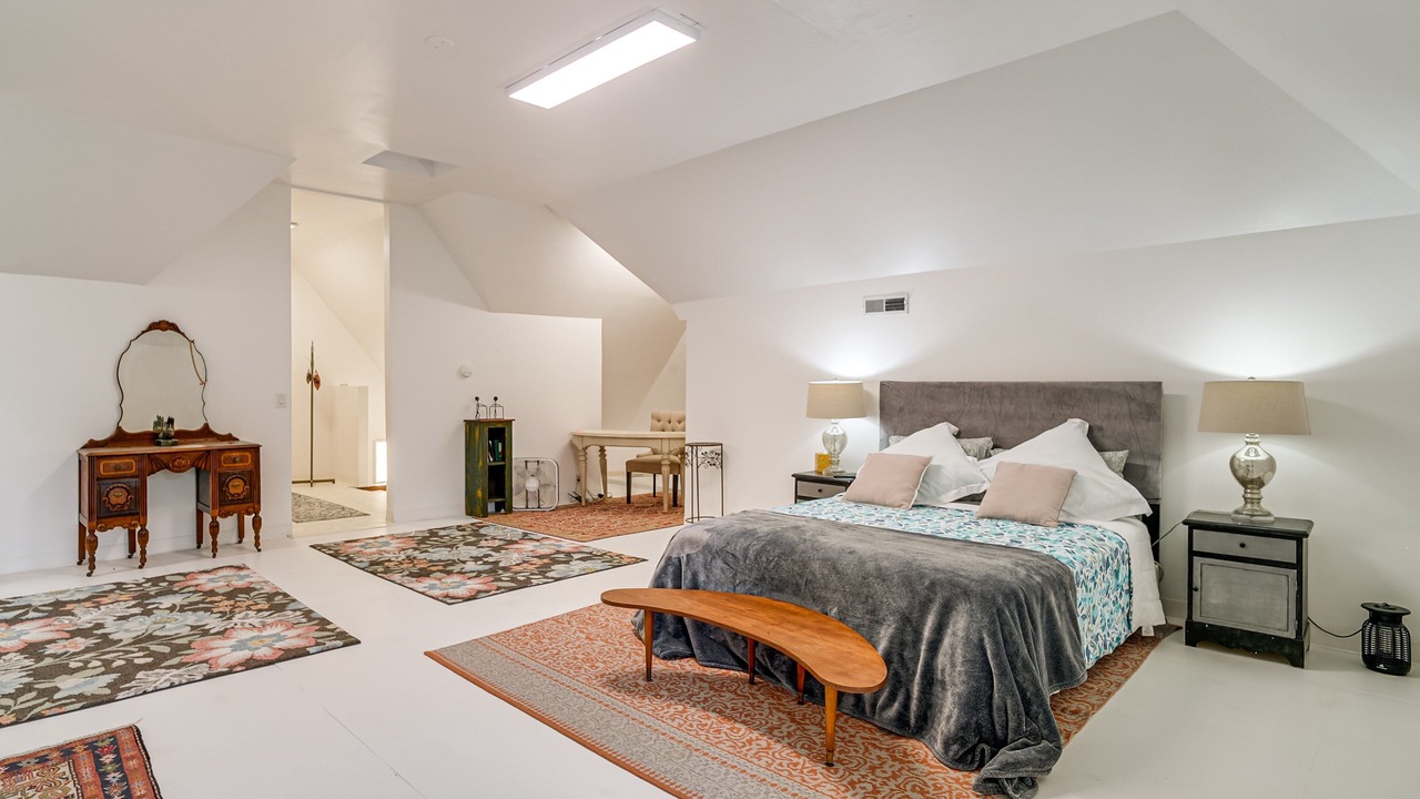Photo of Bedroom in Downtown Omaha