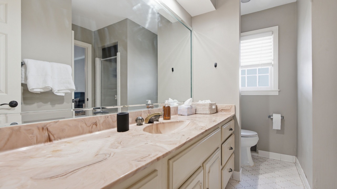 Photo of Bathroom in East Memphis