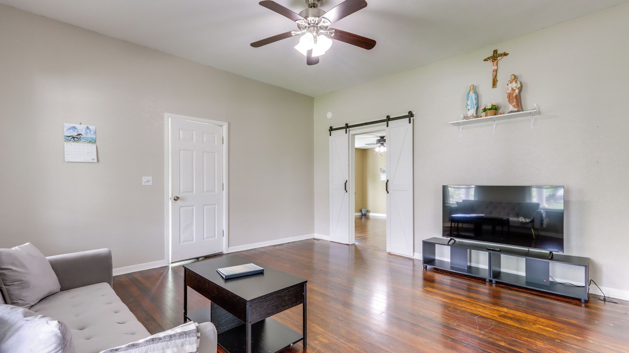 Photo of Livingroom in Carthage