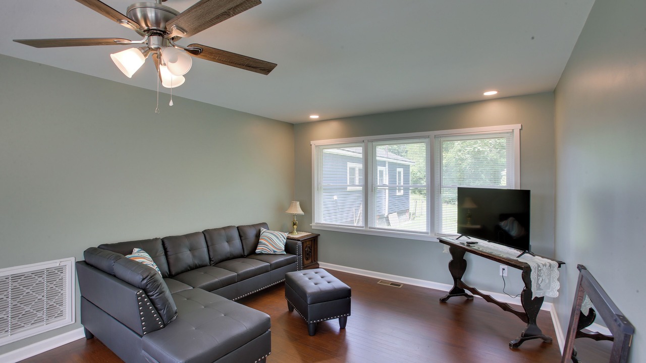 Photo of Livingroom in Hopkinsville
