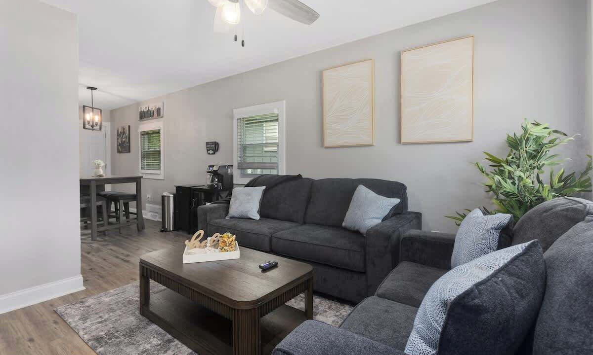 Photo of Livingroom in Olathe