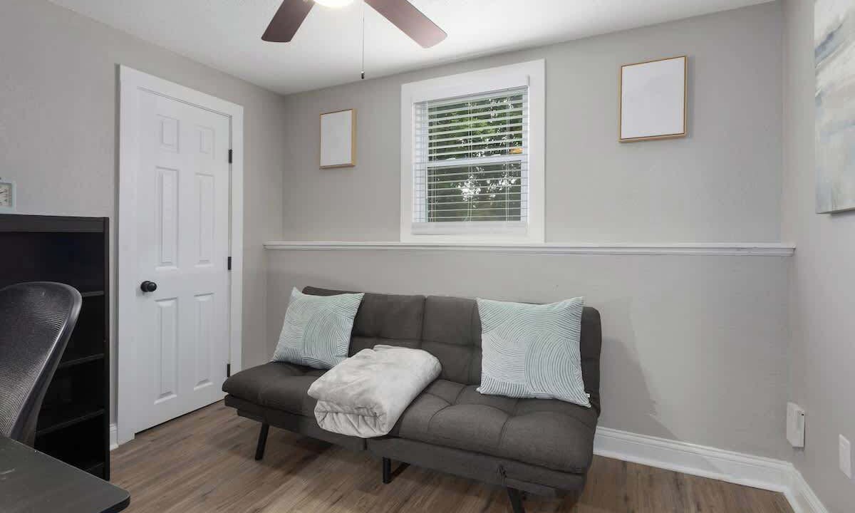 Photo of Livingroom in Olathe