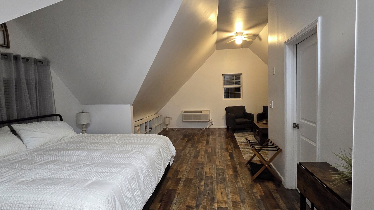 Photo of Bedroom in Owensville