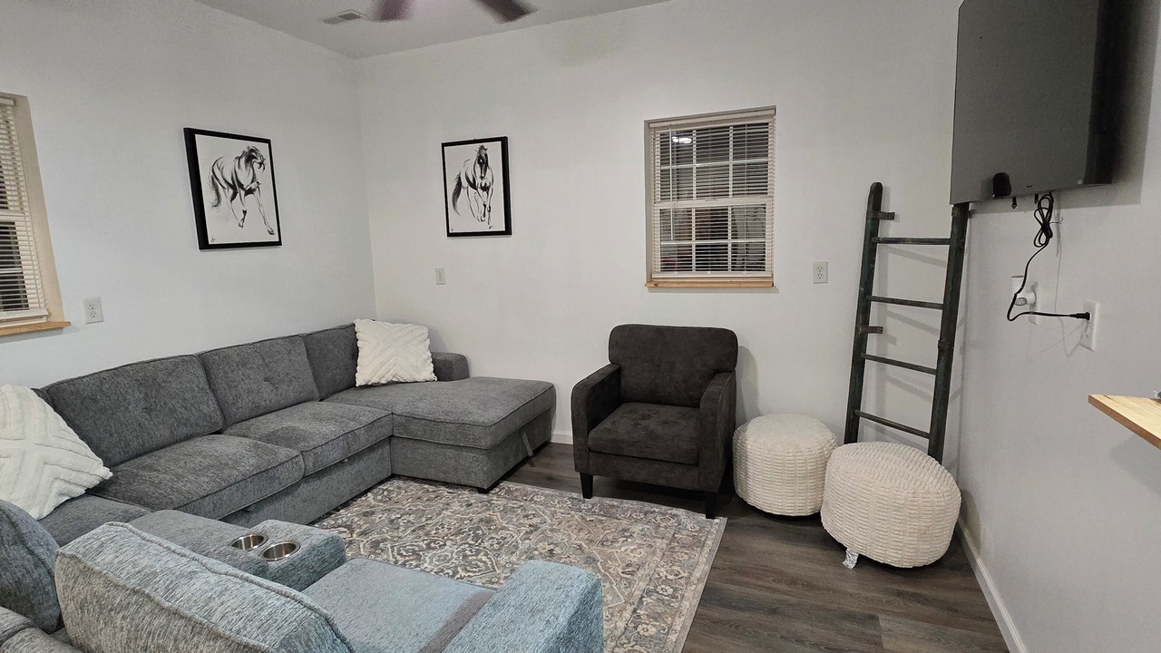Photo of Livingroom in Owensville