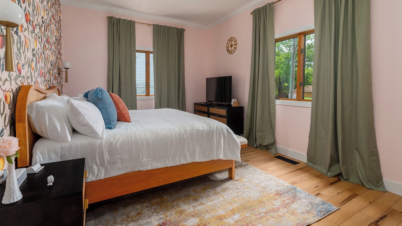 Photo of Bedroom in Cobden