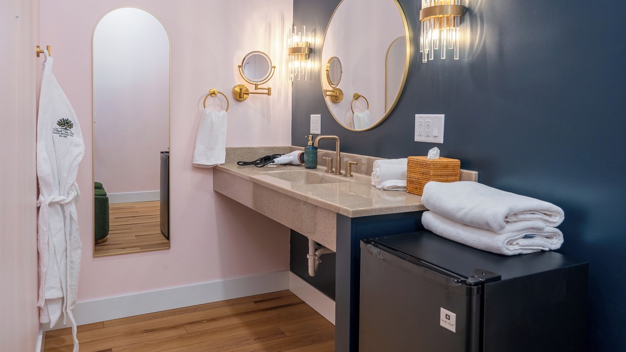 Photo of Bathroom in Cobden