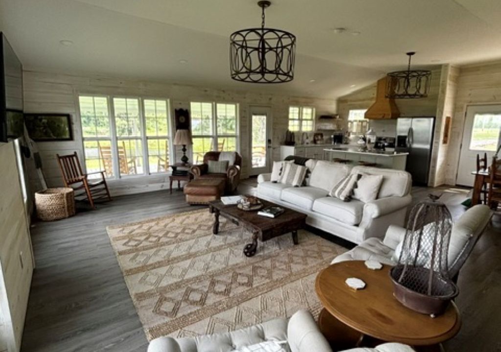 Photo of Livingroom in Adamsville
