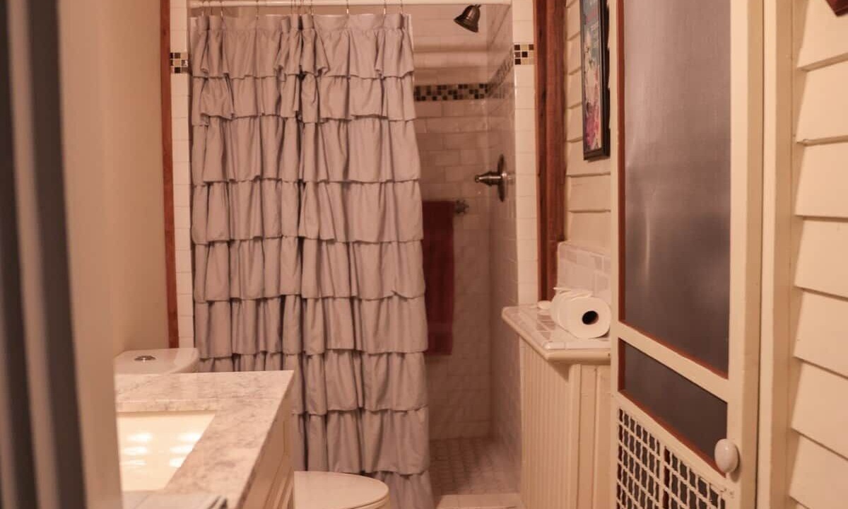 Photo of Bathroom in Hickman