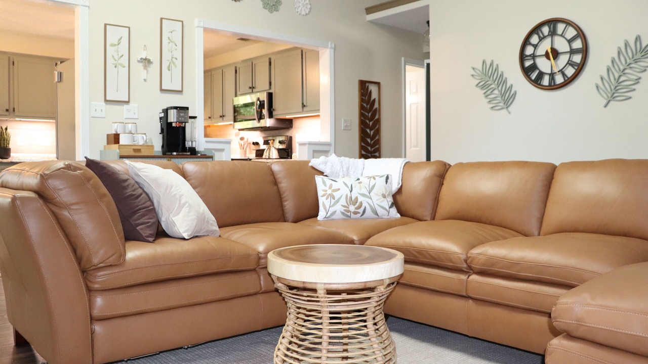 Photo of Livingroom in Jacksonville