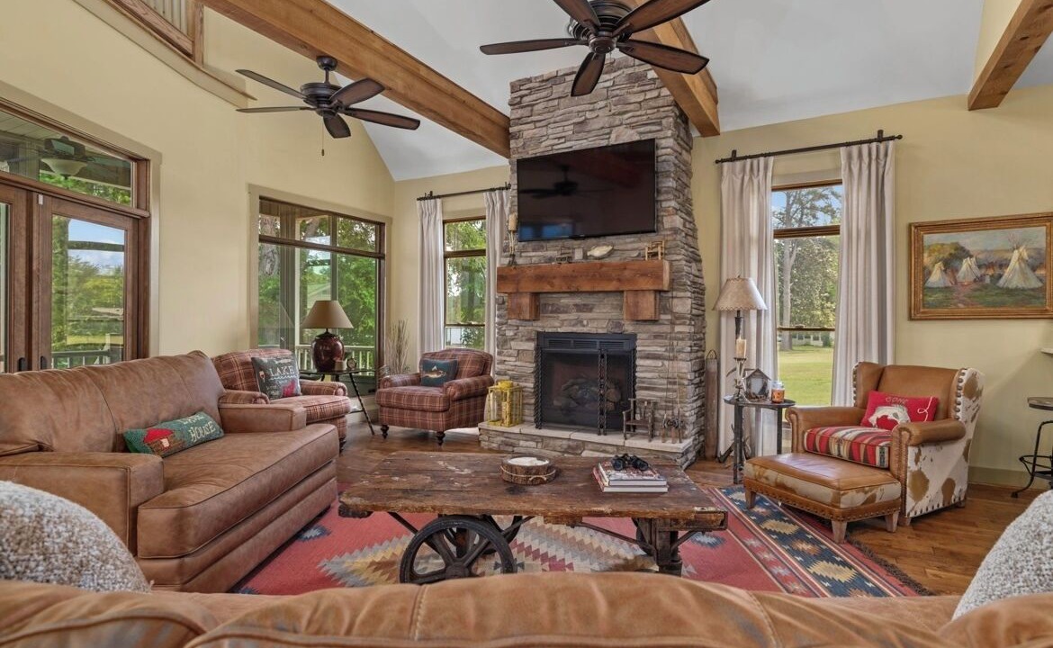 Photo of Livingroom in Killen