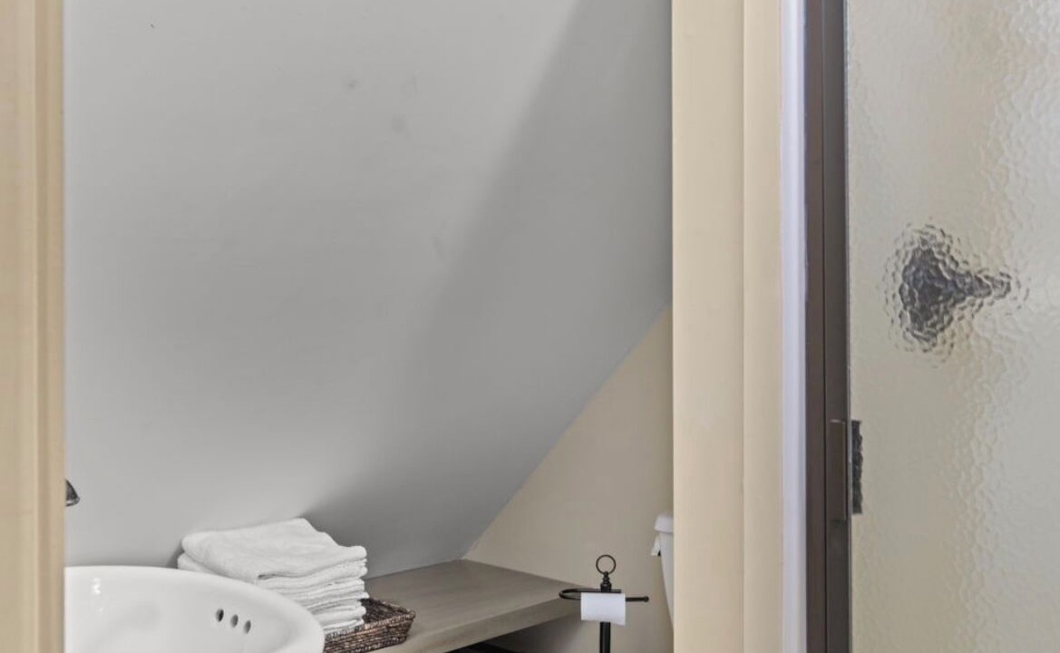 Photo of Bathroom in Killen