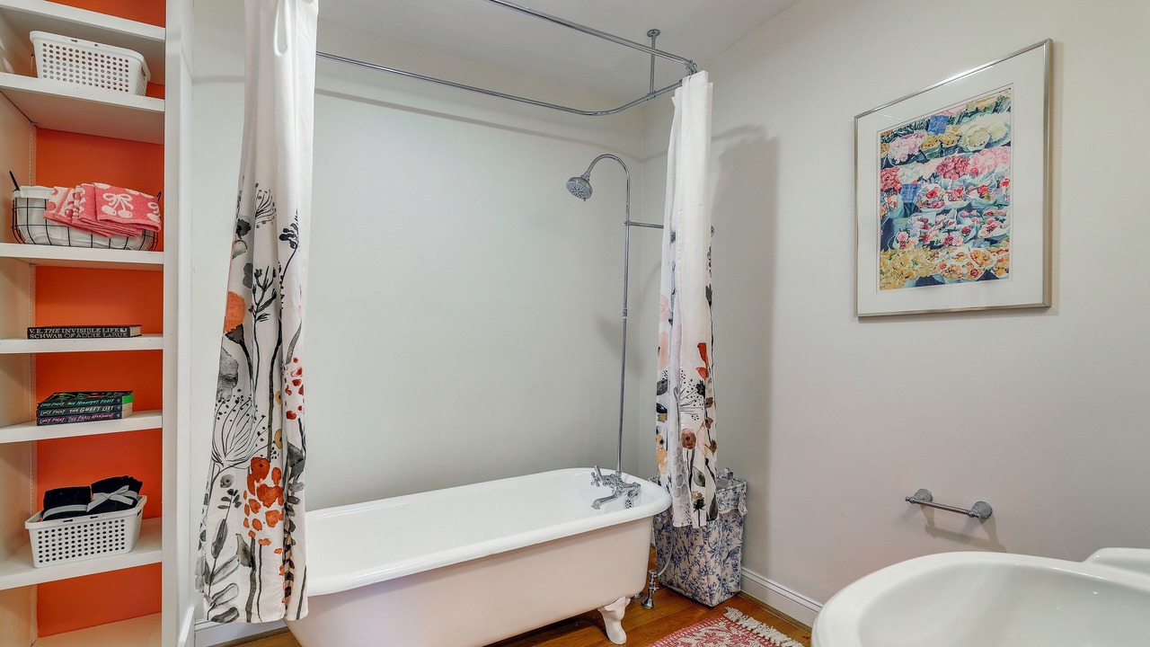 Photo of Bathroom in New Bern