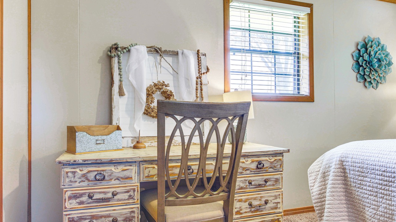 Photo of Bedroom in Burnsville