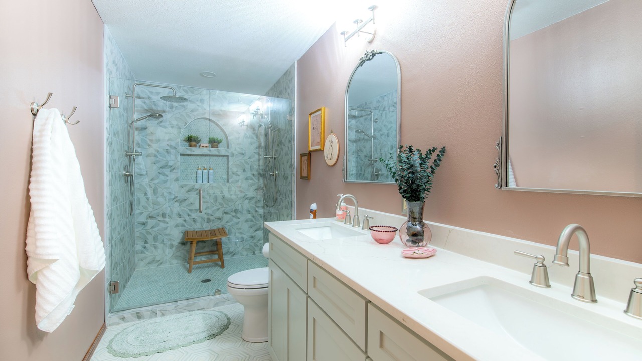 Photo of Bathroom in Paradise Hill