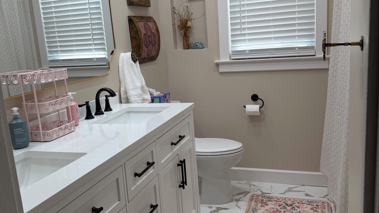 Photo of Bathroom in Leavenworth