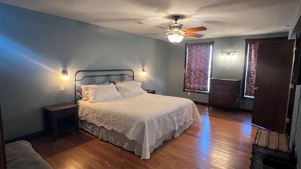 Photo of Bedroom in Newton