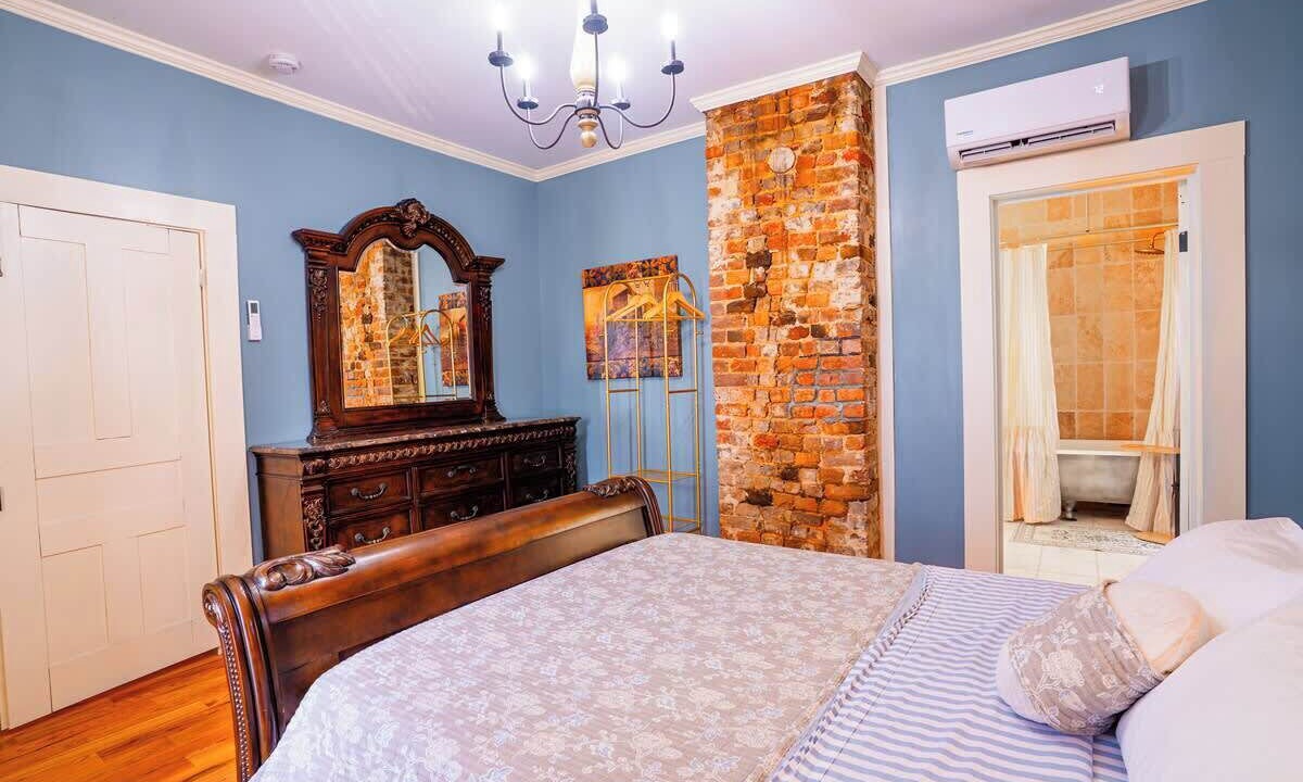 Photo of Bedroom in Maryville