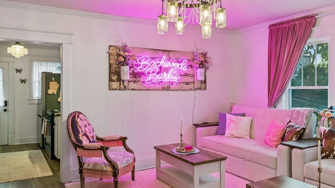 Photo of Livingroom in Hillsboro Village