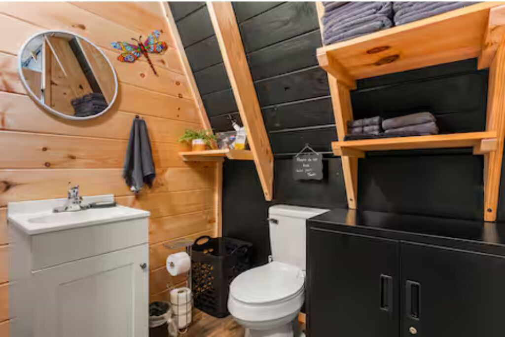 Photo of Bathroom in Stanton