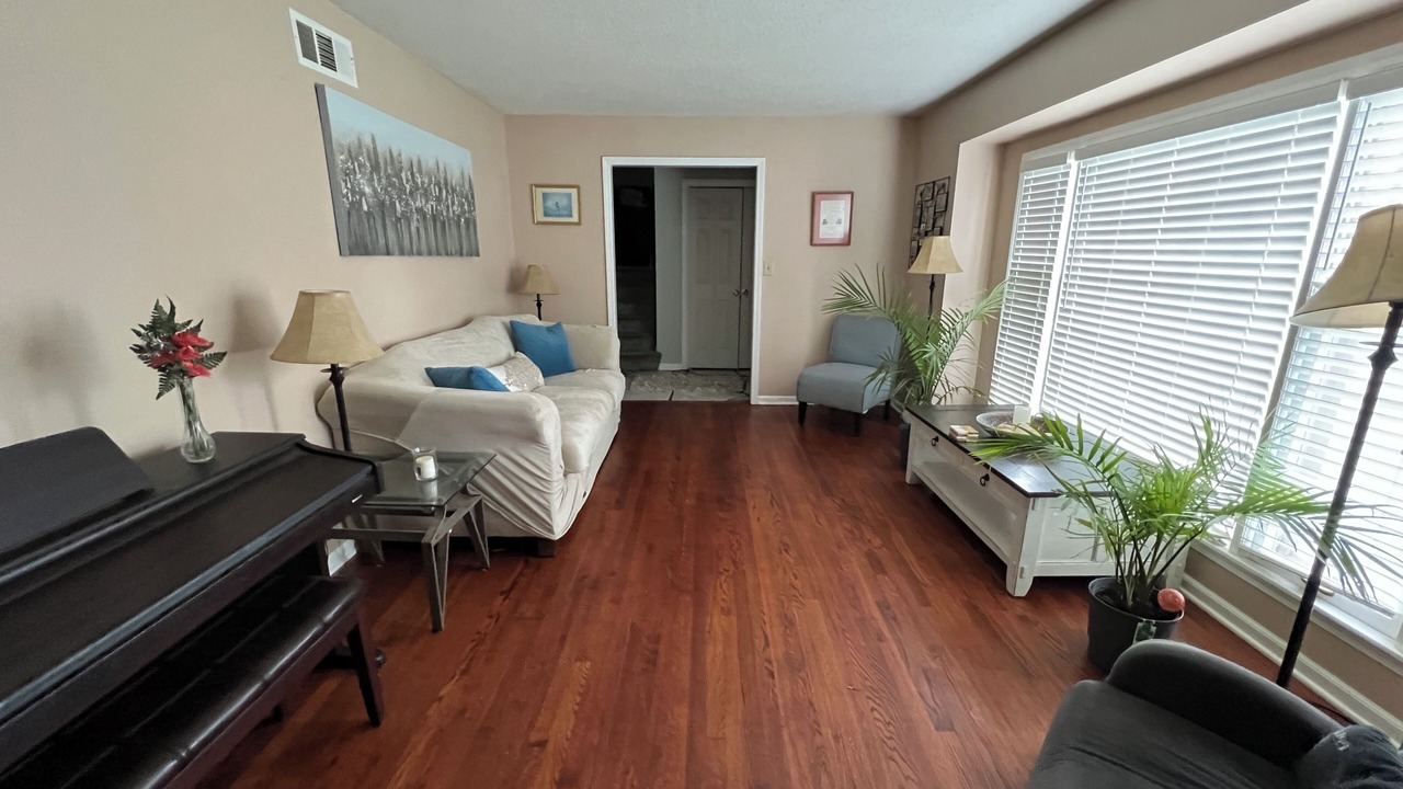 Photo of Livingroom in Gladstone