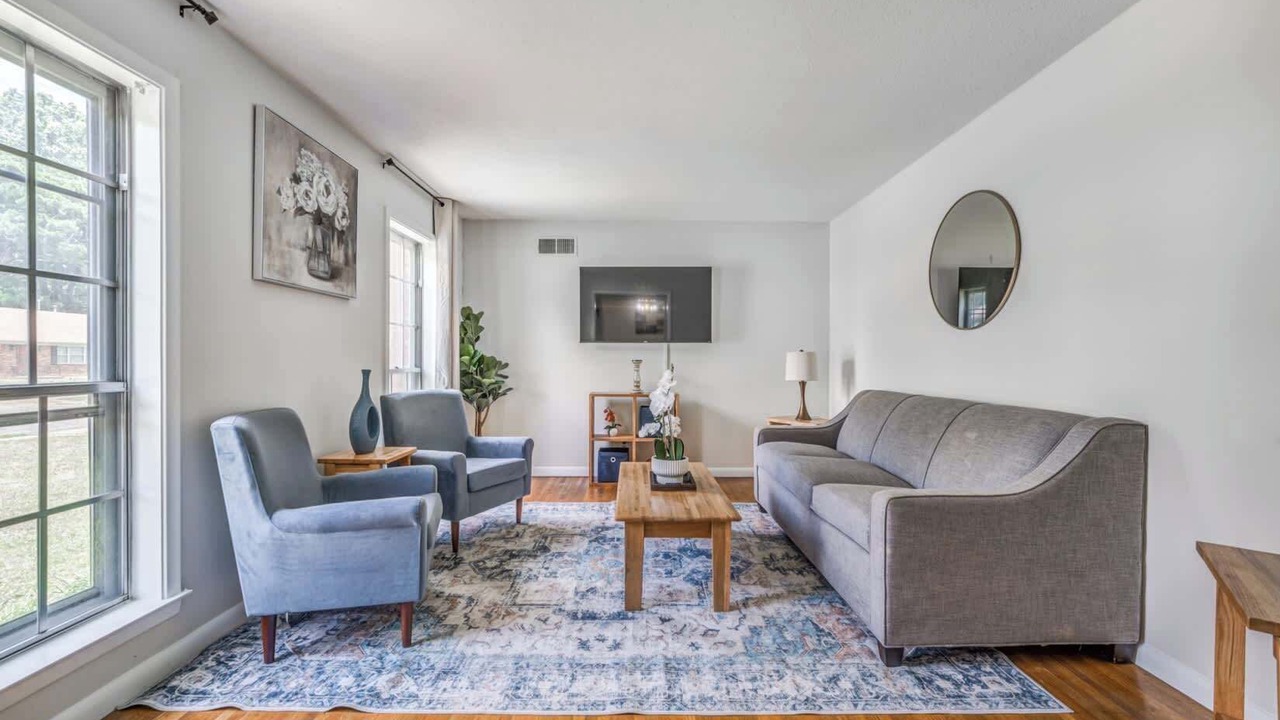 Photo of Livingroom in Parkway Village