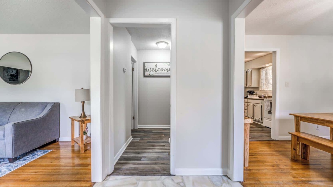 Photo of Livingroom in Parkway Village