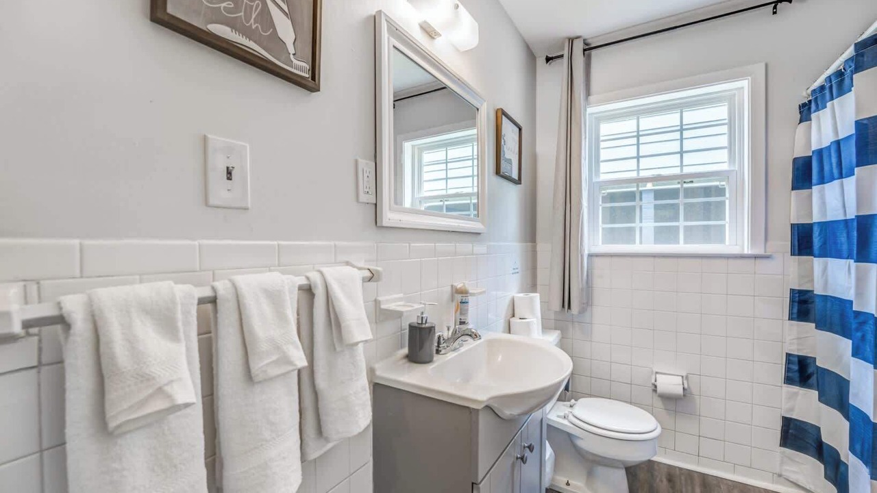Photo of Bathroom in Parkway Village