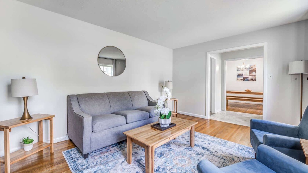 Photo of Livingroom in Parkway Village