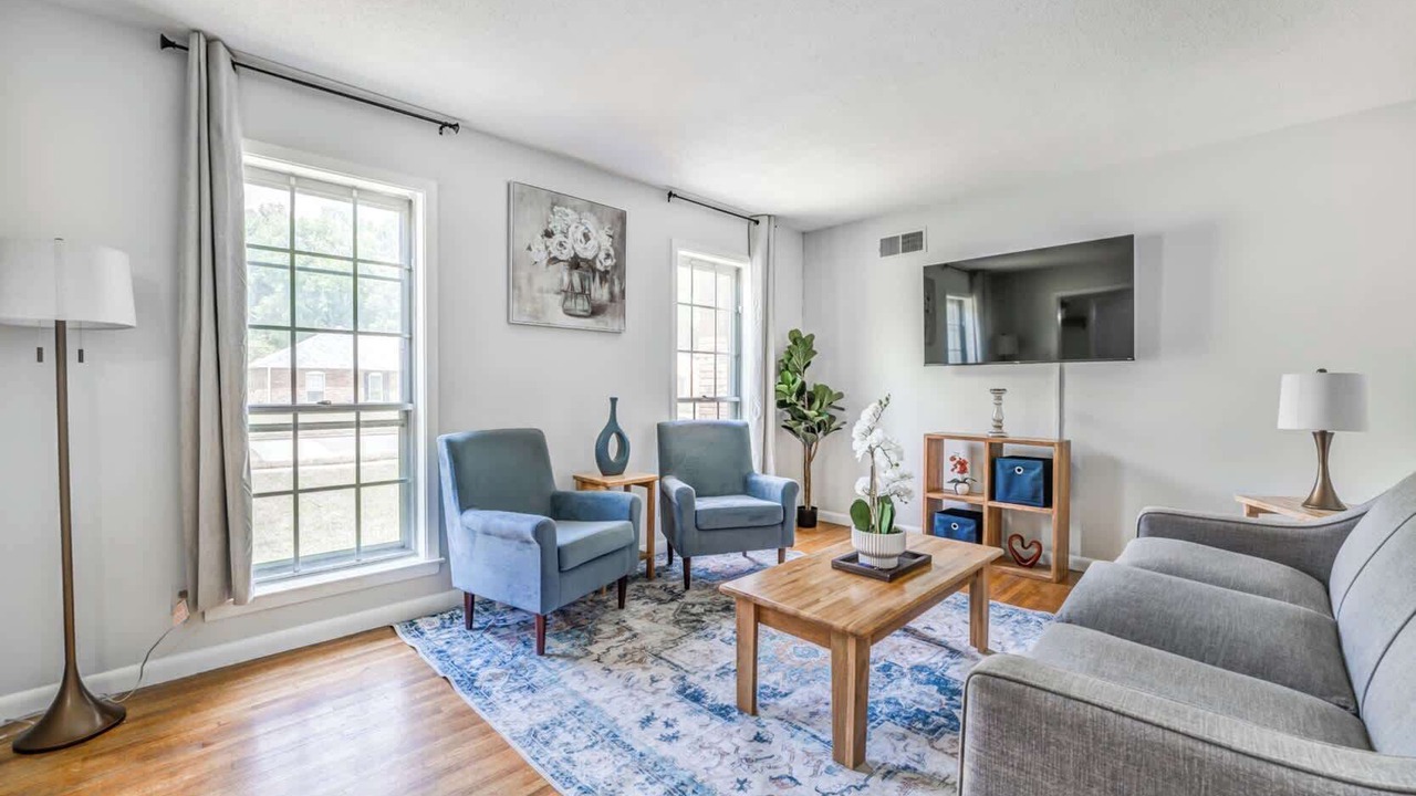 Photo of Livingroom in Parkway Village